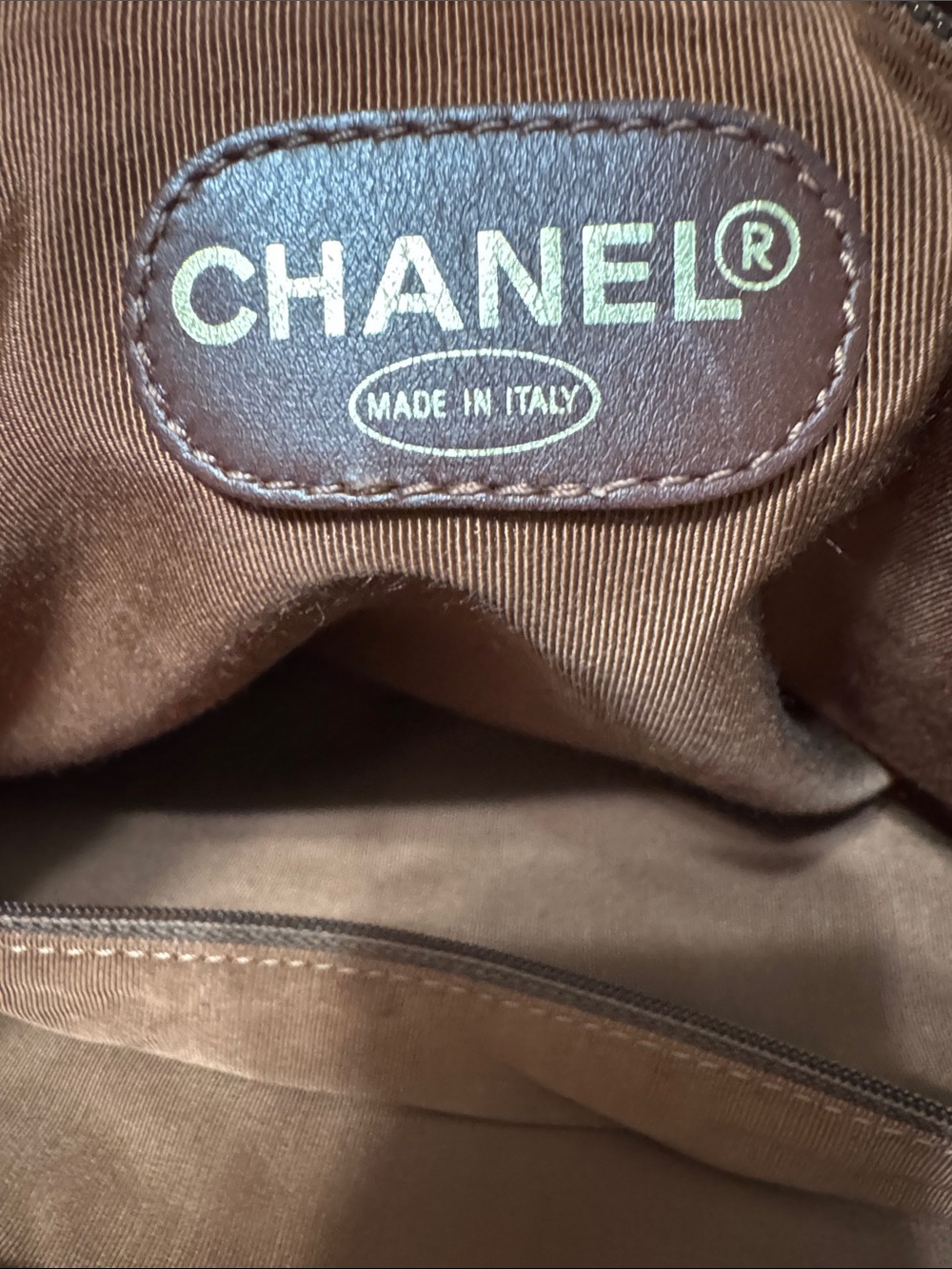 CHANEL Vintage Raffia  Straw Tote with Brown Leather Trim - Picture 10 of 15